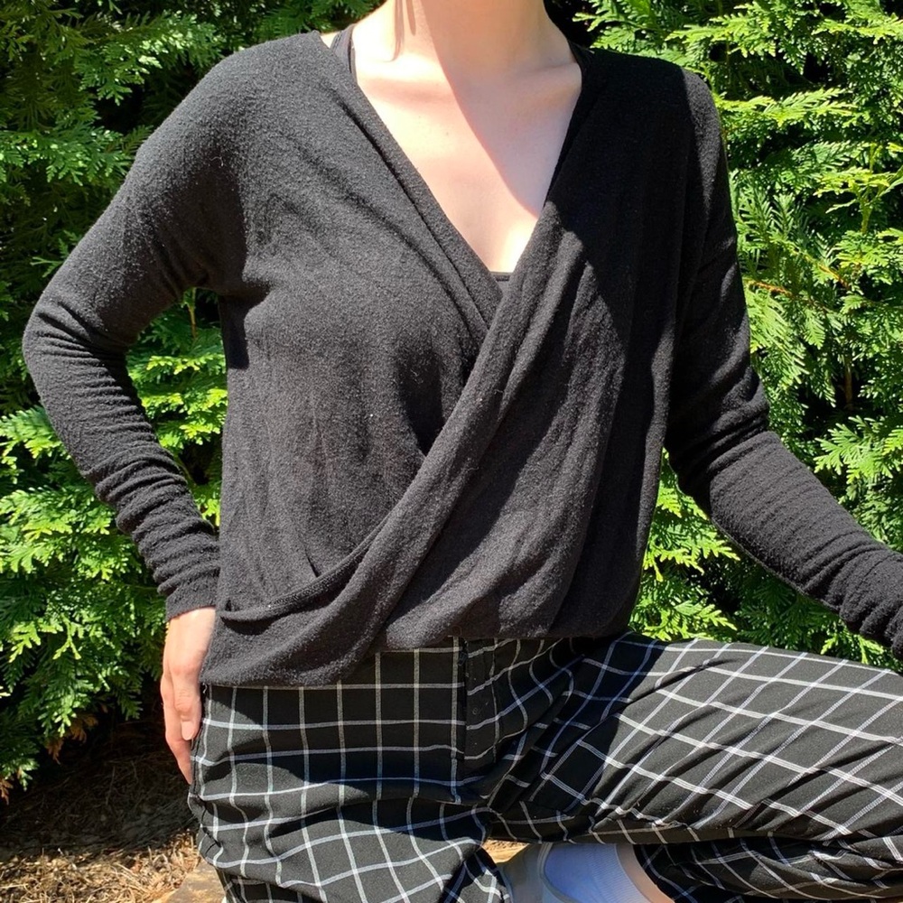 Abercrombie & Fitch deep v layered sweater!